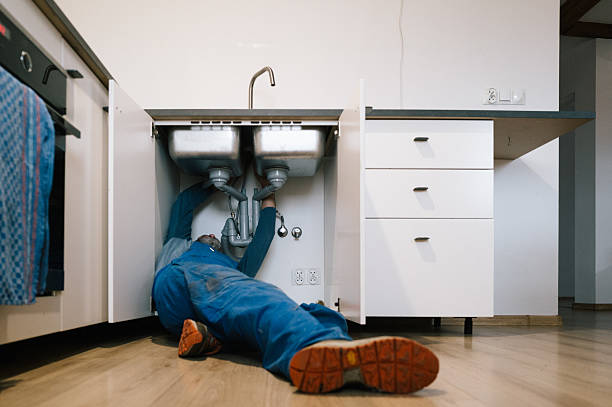 Professional Pipe Repair technician working in Chase, MD
